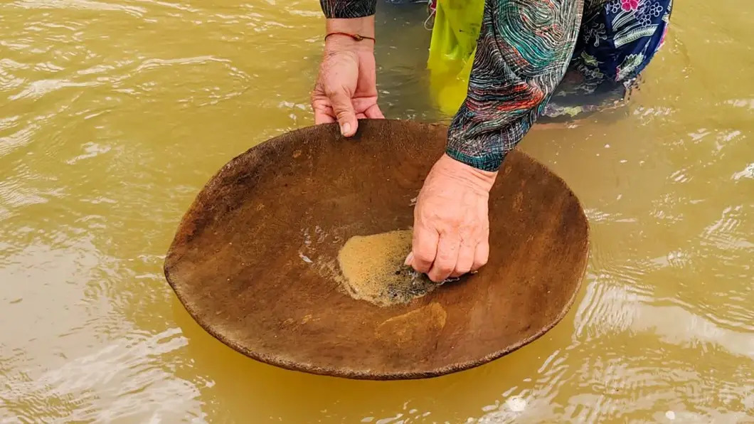 Tin panning at Phang Nga