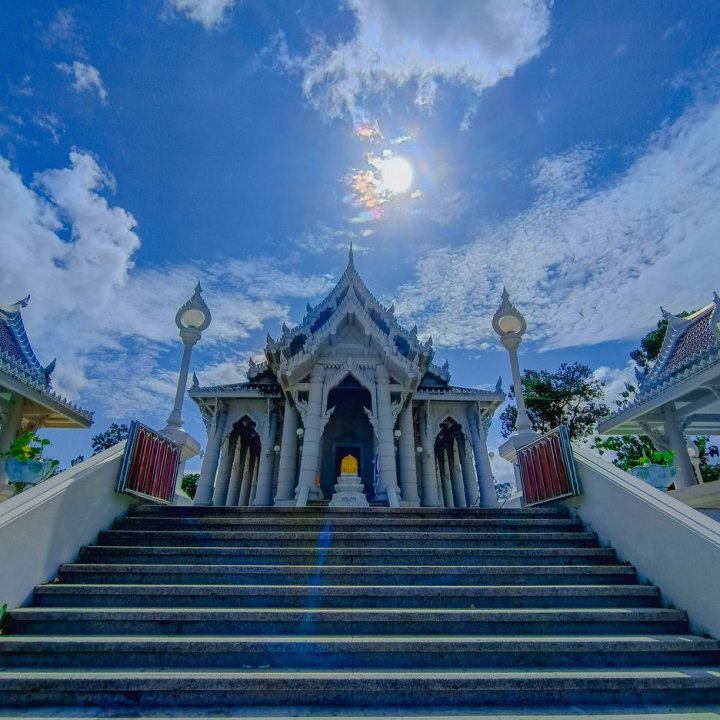 Wat Kaeo Korawaram 