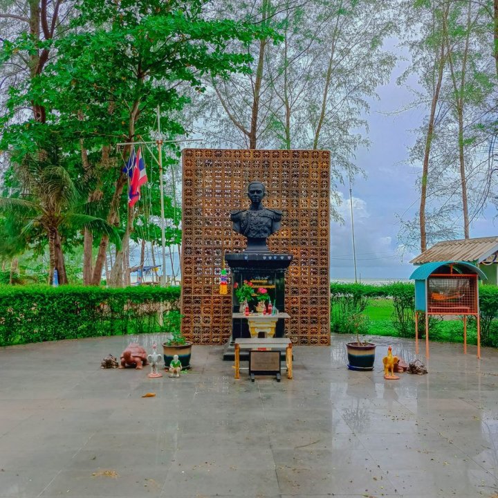 Ban Nam Khem Tsunami Memorial Center